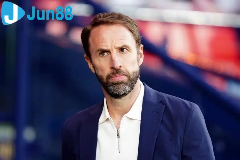 Southgate lo ngại trước sự kiên nhẫn có giới hạn của MU. Ảnh: TBR Southgate lo ngại trước sự kiên nhẫn có giới hạn của MU. Ảnh: TBR